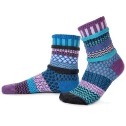 Solmate Women's Raspberry Crew Sock