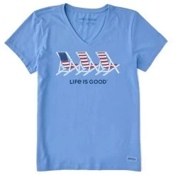 Life Is Good Women's Three Americana Beach Chairs Crusher Vee Short-Sleeve T-Shirt
