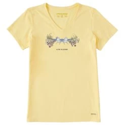 Life Is Good Women's Beach Path Crusher Vee Short-Sleeve Shirt